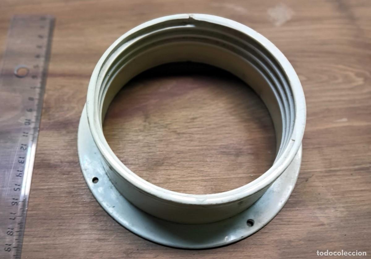 Segunda mano: BRIDA CONECTORA ROSCADA PARA SALIDA DE AIRE DE AIRE ACONDICIONADO PORT&Aacute;TIL - FIJACI&Oacute;N A PARED O VENT