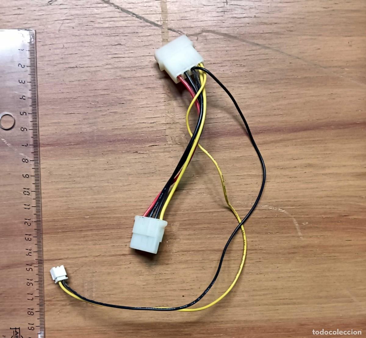 Segunda mano: CABLE DE ALIMENTACI&Oacute;N MOLEX 4 PINES CON DERIVACI&Oacute;N A VENTILADOR