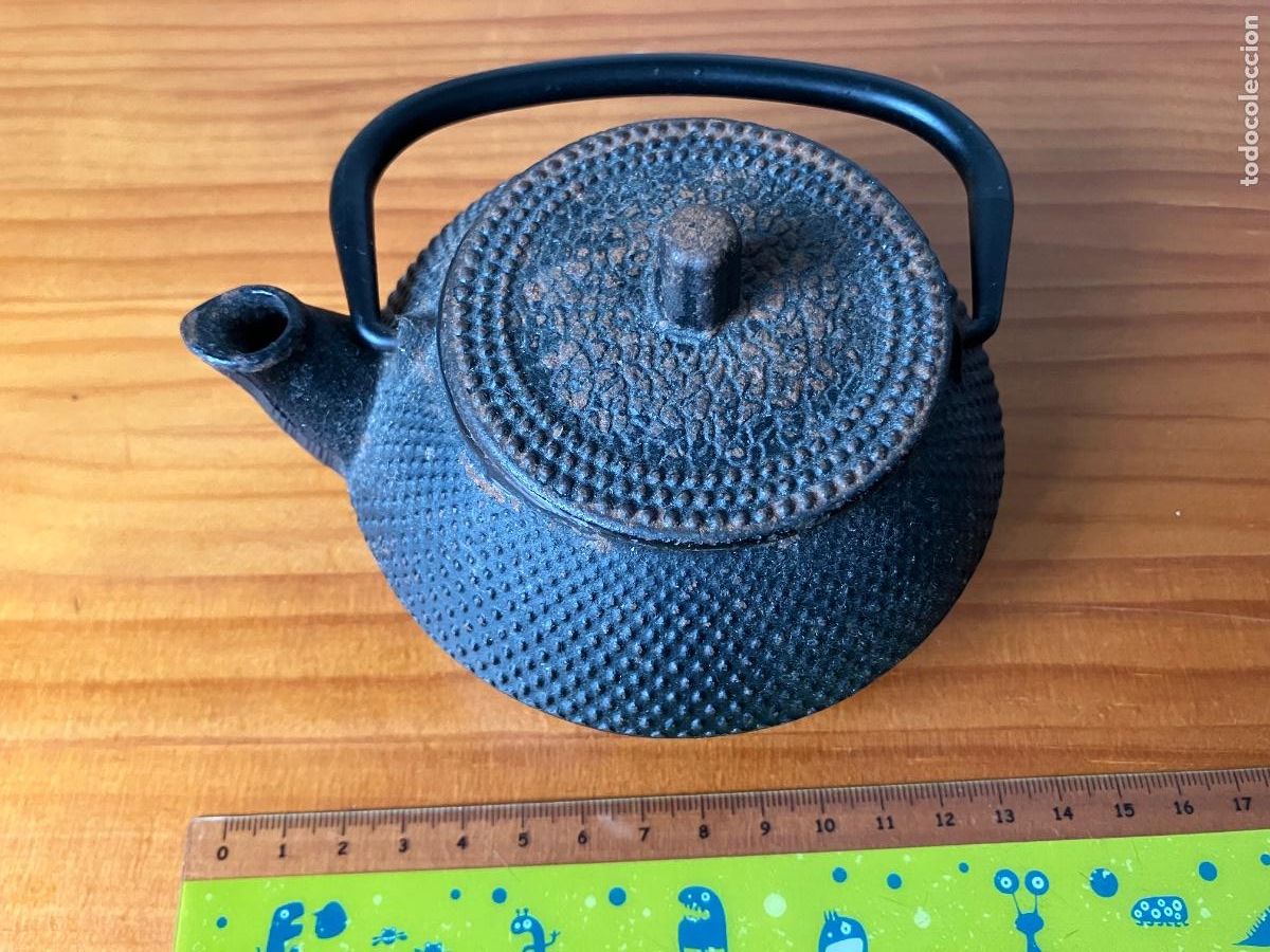 Segunda mano: Tetera oriental de hierro fundido
