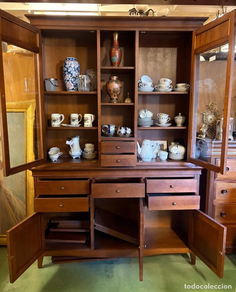 Segunda mano: Mueble Vitrina con cajones y puertas - Foto 4