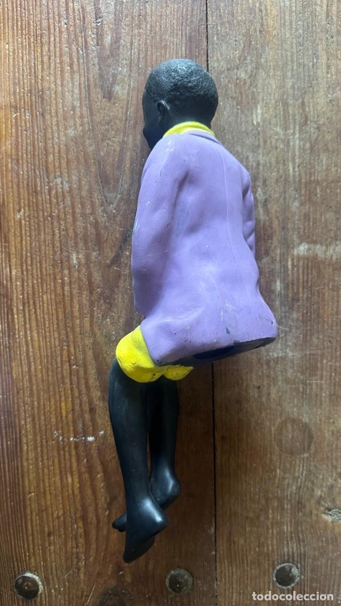 Segunda mano: Figura decorativa de ni&ntilde;o sentado para estanter&iacute;a