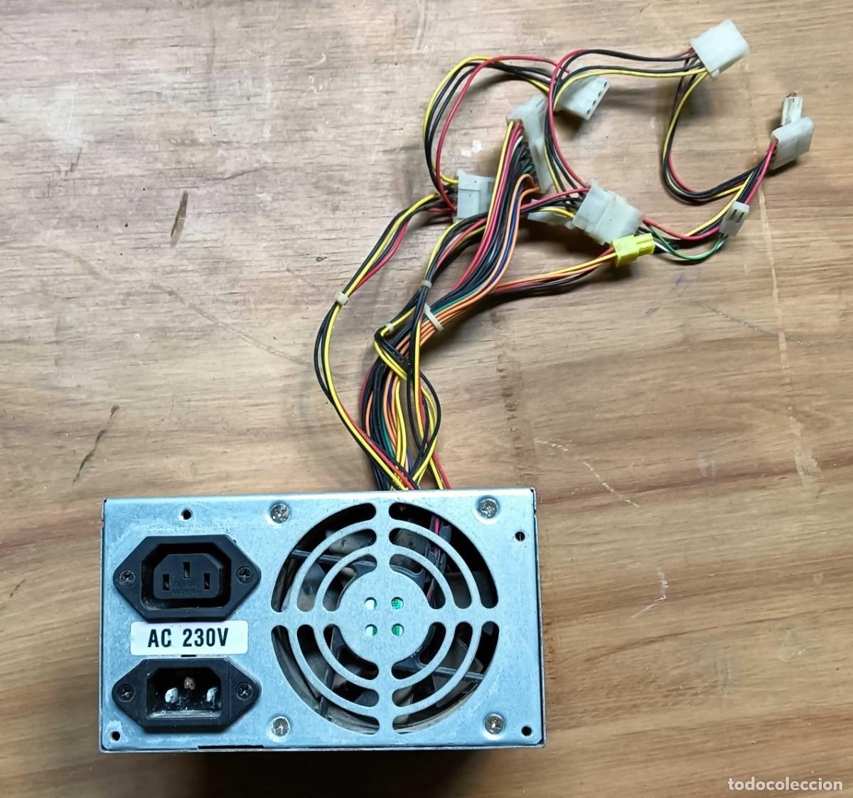 Segunda mano: FUENTE DE ALIMENTACI&Oacute;N RETRO JNC LC-B400ATX - 400W - ATX 20 PINES - CONECTOR P4 - MOLEX Y BERG - PC