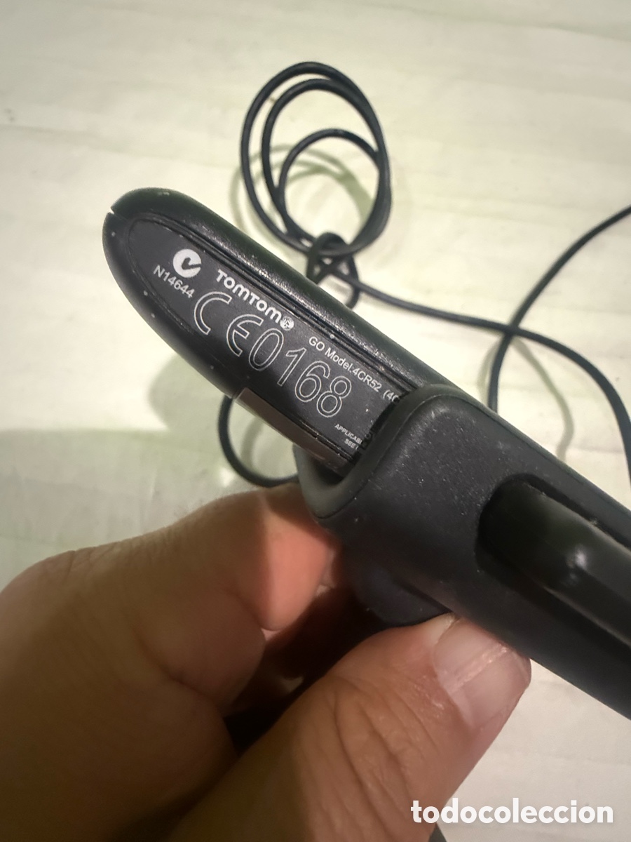 Segunda mano: GPS TomTom GO 4CR52 con soporte y cable USB &ndash; Funciona - Foto 3