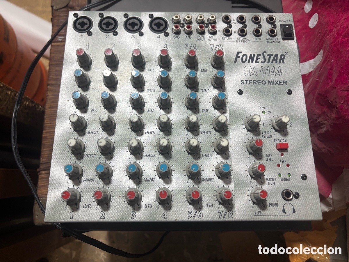 Segunda mano: Mesa de Mezclas Fonestar SM-3144 Stereo Mixer - 8 Canales + Alimentador Original