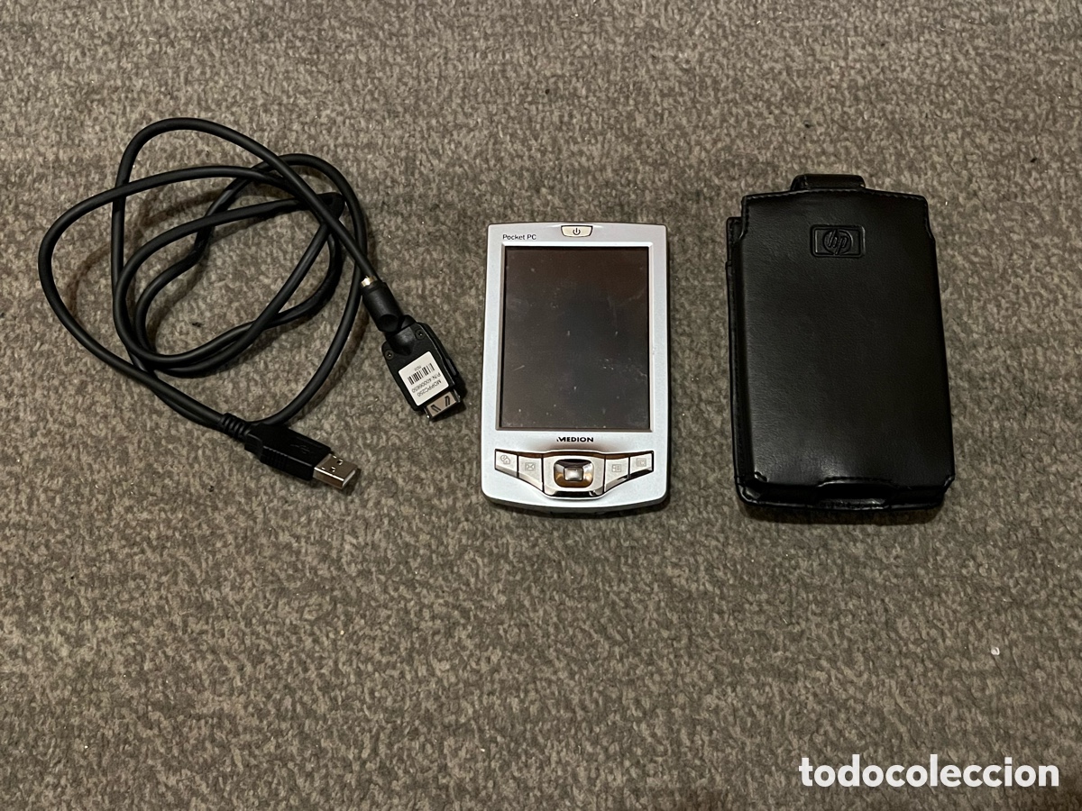 Segunda mano: PDA MEDION MDPPC250 Pocket PC (no enciende) + puntero l&aacute;piz + funda HP + cargador