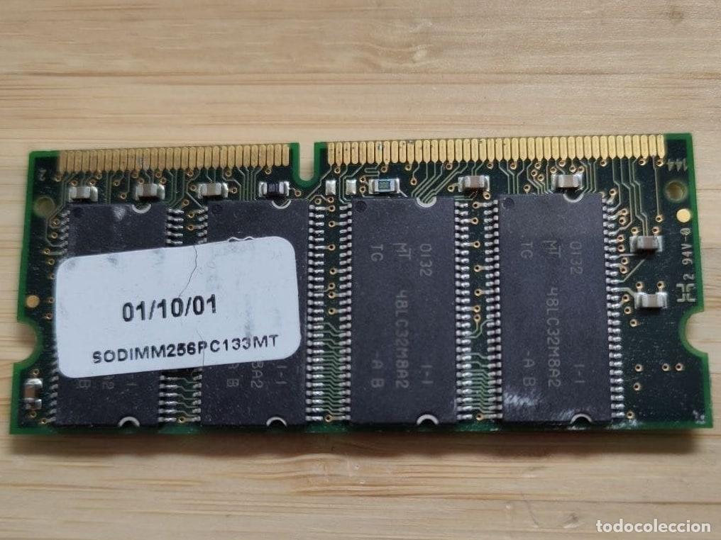 Segunda mano: Micron 256MB PC133 SDRAM SO-DIMM 144 pines (MT48LC32M8A2) (2001, Sin probar)