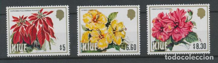 Sellos: Niue 1984 Ivert 442/4 *** Serie Básica - Flores del Pacifico Sur - Flora - Foto 1 - 303681233