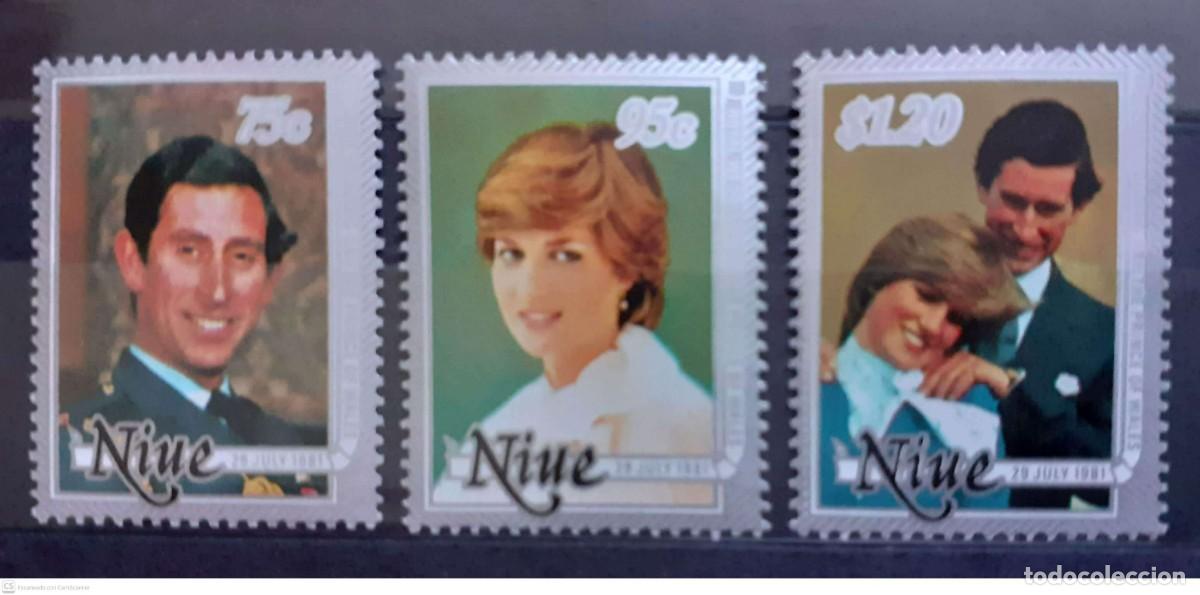 Sellos: NIUE n&ordm; 343/345** Matrimonio del principe Carlos y Diana Spencer. Serie completa