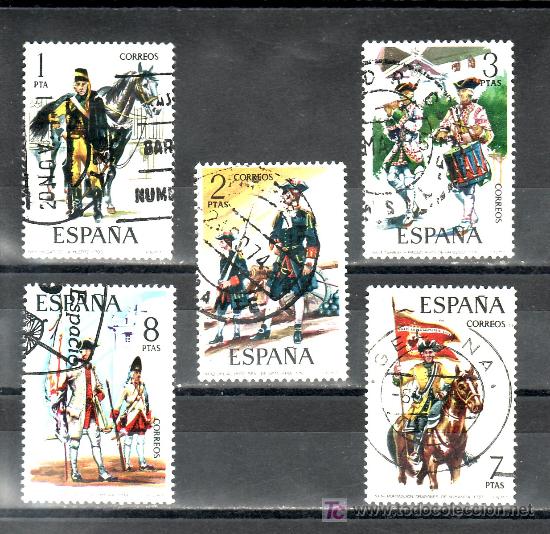Sellos: espa&ntilde;a 2197/201 usada, uniformes militares, - Foto 1