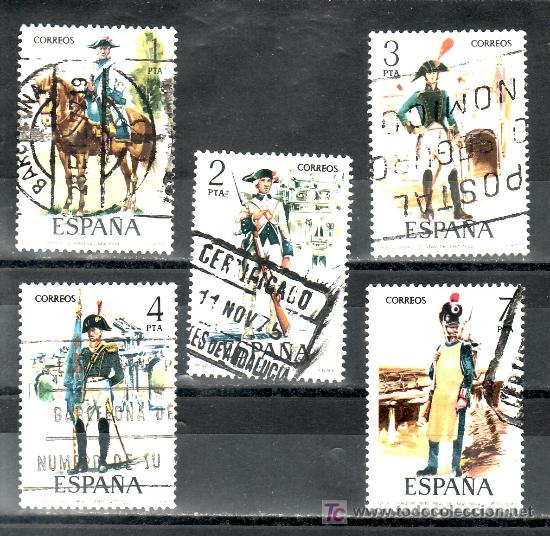 Sellos: espa&ntilde;a 2277/81 usada, uniformes militares, - Foto 1