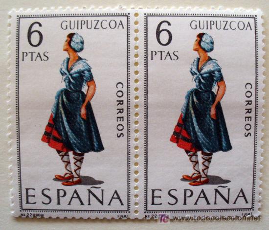 Timbres: TRAJES TIPICOS- GUIPUZCOA-BLOQUE DE 2