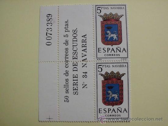 Sellos: Escudo Navarra. ed. 1560. Bloque 2 con bandeleta - Foto 1