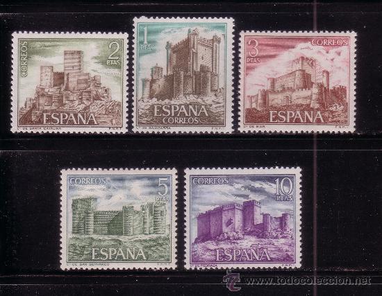Sellos: ESPA&Ntilde;A 2093/97** - A&Ntilde;O 1972 - CASTILLOS DE ESPA&Ntilde;A - Foto 1