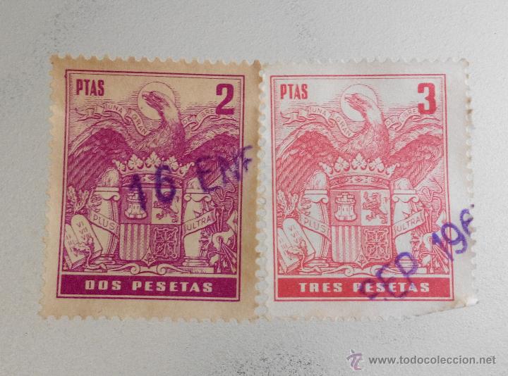 Sellos: LOTE DE 2 sellos fiscales de dos y tres pesetas, a&ntilde;o 1967 (franquismo, &aacute;guila)