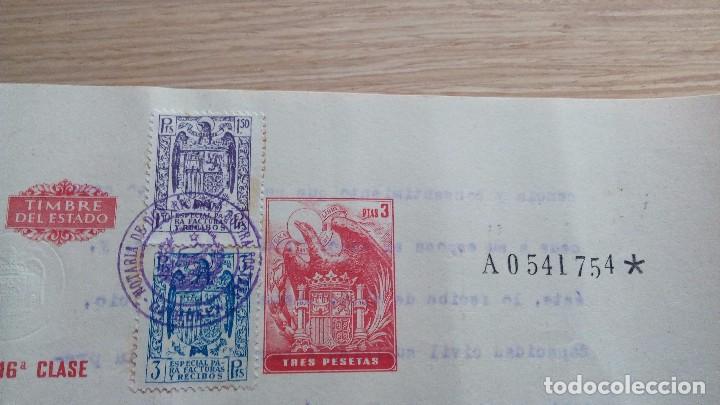 Stamps: fragmento  SELLO TIMBRE FISCAL ESTADO ESPA&Ntilde;OL - ESPECIAL PARA FACTURAS Y RECIBOS DE 3 PTS. - 1955