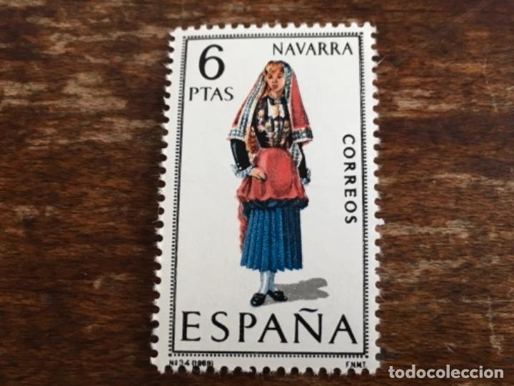 Sellos: Edifil 1907 - Trajes Regionales Navarra - Foto 1