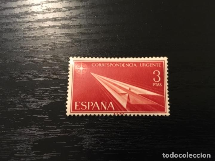 Timbres: Edifil 1671 - Correspondencia urgente 3 pesetas