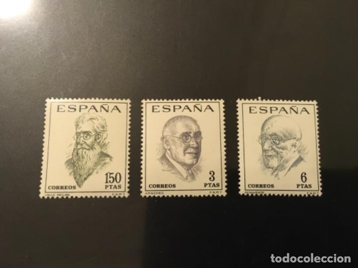 Sellos: Edifil 1758 / 1760 serie literatos