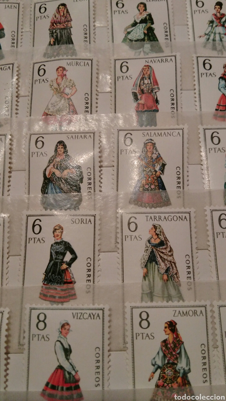 Sellos: SELLOS DE LOS 53 TRAJES REGIONALES, NUEVOS - Foto 2