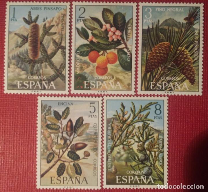 Timbres: Espa&ntilde;a.1972, Flora. 5 valores (n&ordm; 2085-2089 Edifil).