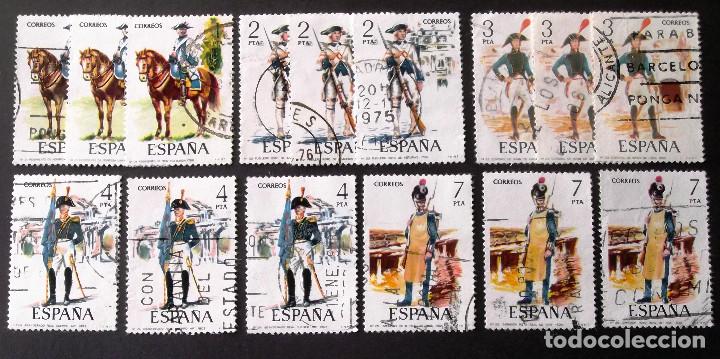 Sellos: 2277-81, TRES SERIES EN USADO. UNIFORMES. - Foto 1