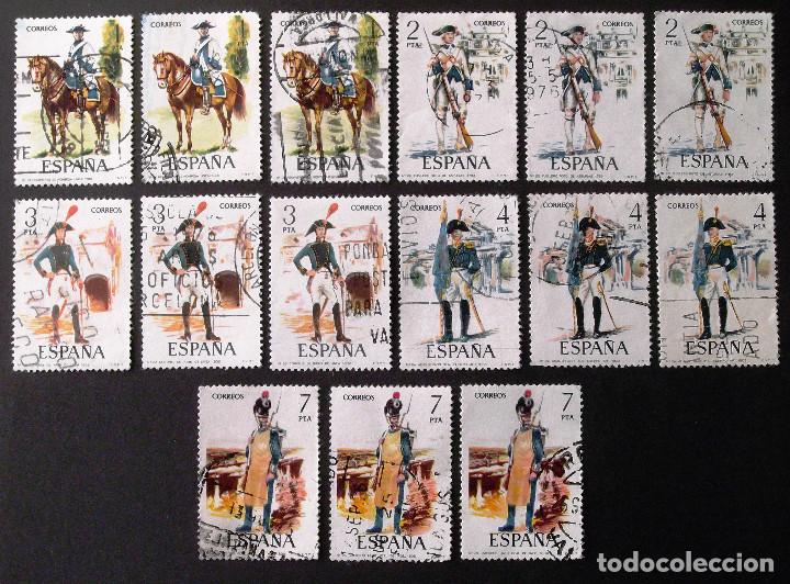 Sellos: 2277-81, TRES SERIES EN USADO. UNIFORMES. - Foto 1