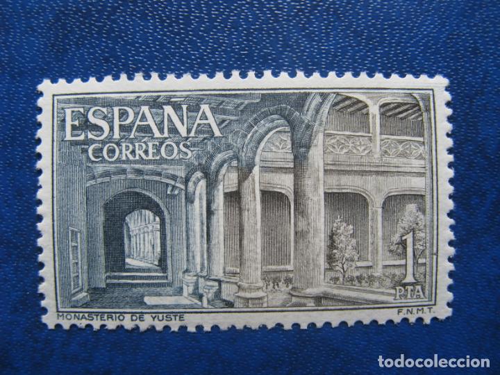 Sellos: 1965, monasterio de yuste, edifil 1686 - Foto 1