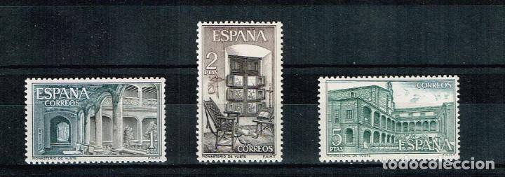 Sellos: Espa&ntilde;a 1965 - Edifil 1686-88** - Monasterio de Yuste - Foto 1