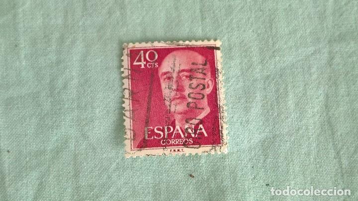 Sellos: GENERAL FRANCO 40 CENTIMOS PESETA 1955 USADO,doblado , con charnela
