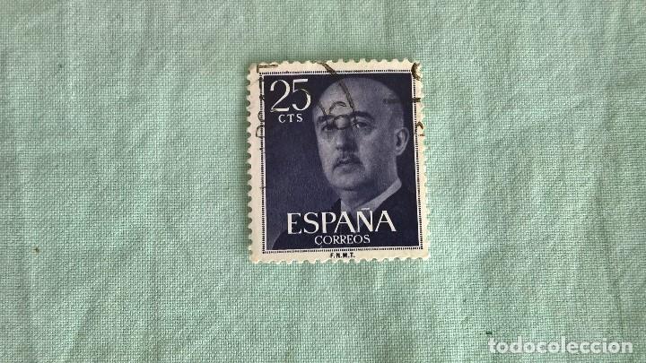 Sellos: EDIFIL 1146 GENERAL FRANCO 25 CENTIMOS PESETA 1955 USADO.doblado , con charnela
