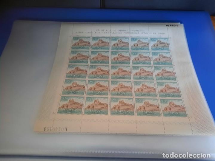 Sellos: Pliegos de sellos tema castillos - Foto 13