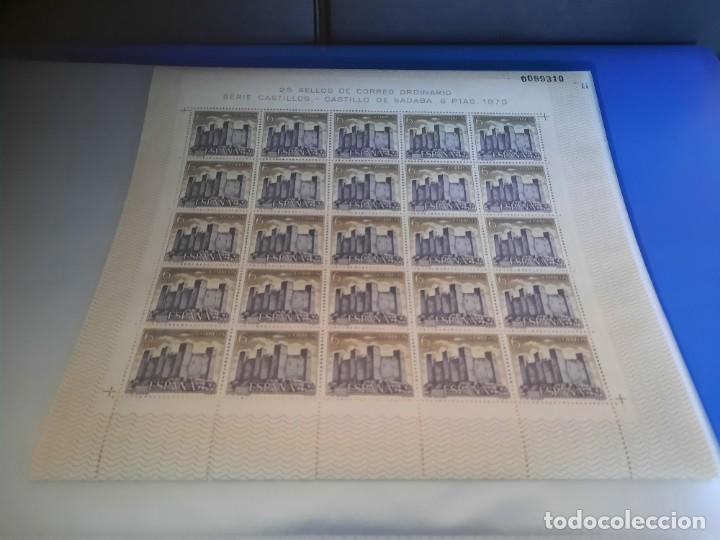 Sellos: Pliegos de sellos tema castillos - Foto 30