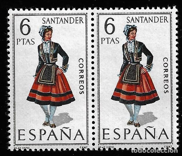 Sellos: TRAJES REGIONALES - SANTANDER - EDIFIL 1954 - BLOQUE DE DOS - Foto 1