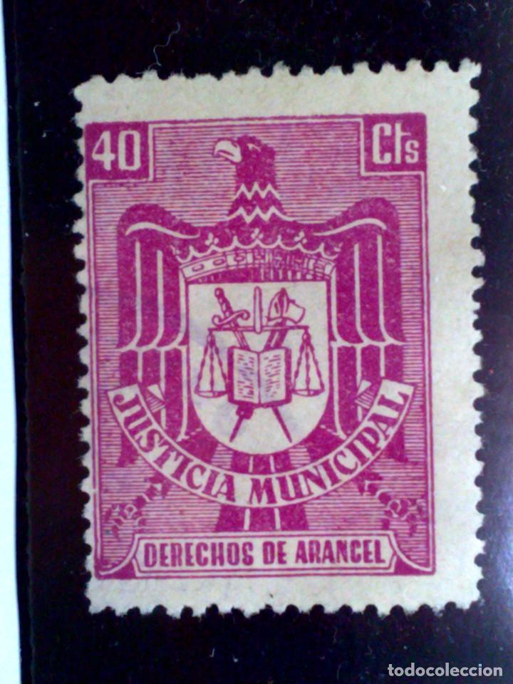 Sellos: SELLO (.) MH.JUSTICIA MUNICIPAL (40Cts.LILA) DERECHOS DE ARANCEL.