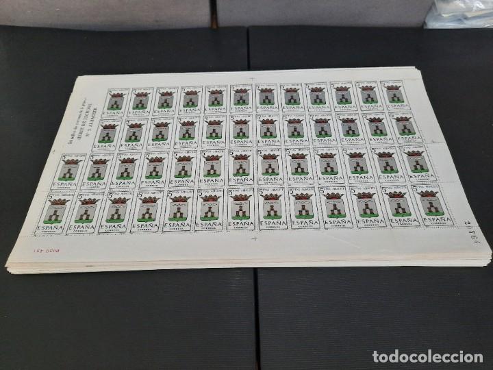 Sellos: Pliegos de escudos capitales de provincias espa&ntilde;olas - Foto 3
