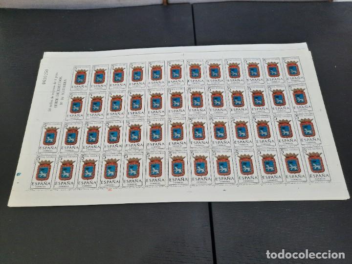 Sellos: Pliegos de escudos capitales de provincias espa&ntilde;olas - Foto 69