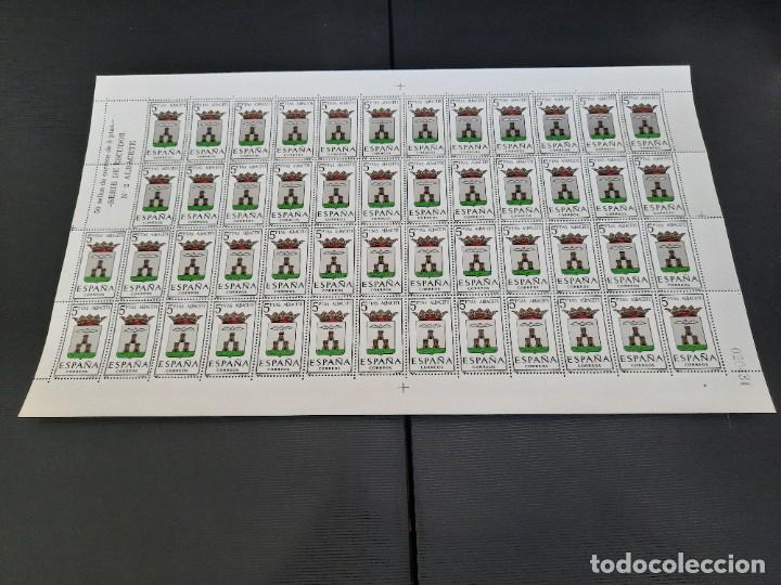 Sellos: Pliegos de escudos capitales de provincias espa&ntilde;olas - Foto 4