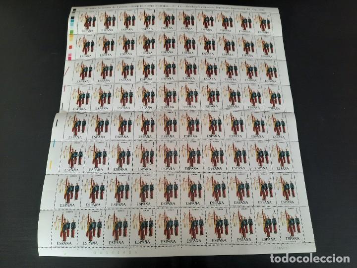 Sellos: Pliegos de sellos uniformes militares 1978 - Foto 2