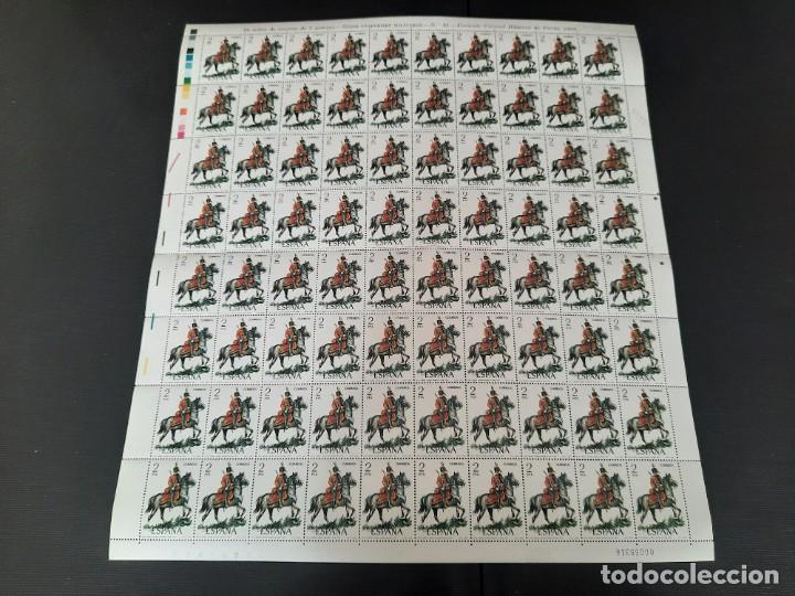 Sellos: Pliegos de sellos uniformes militares 1978 - Foto 4