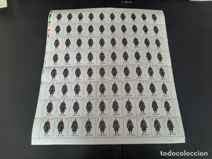 Sellos: Pliegos de sellos uniformes militares 1978 - Foto 8