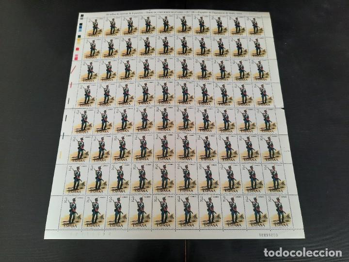 Sellos: Pliegos de sellos uniformes militares 1976 - Foto 6