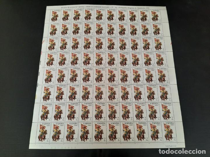 Sellos: Pliegos de sellos uniformes militares 1974 - Foto 8