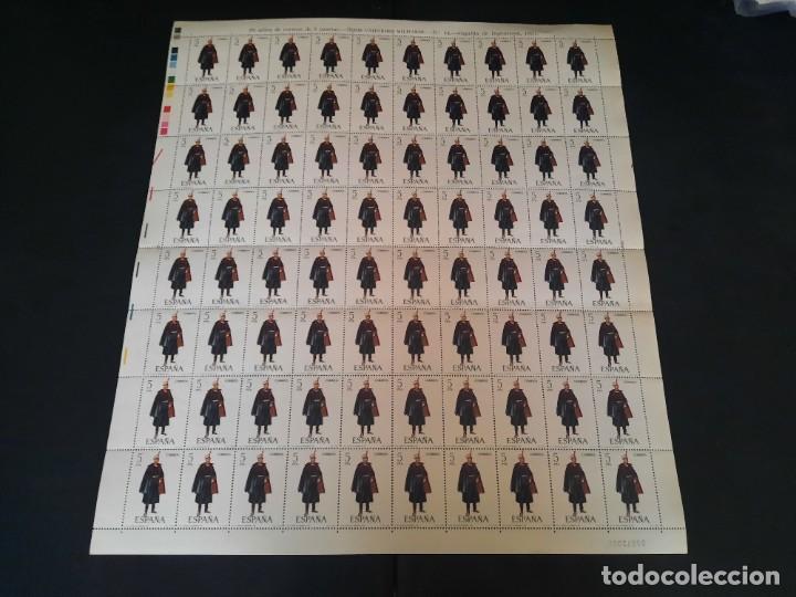 Sellos: Pliegos de sellos uniformes militares 1978 - Foto 8