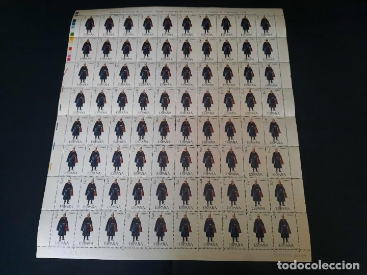 Sellos: Pliegos de sellos uniformes militares 1978 - Foto 8
