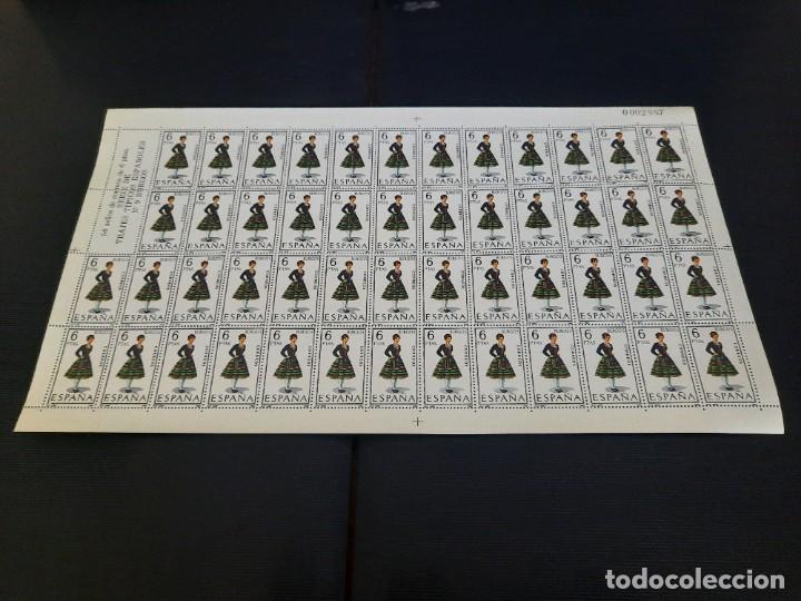 Sellos: Pliegos de sellos .Trajes tipicos espa&ntilde;oles - Foto 18