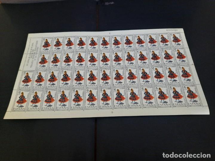 Sellos: Pliegos de sellos .Trajes tipicos espa&ntilde;oles - Foto 20
