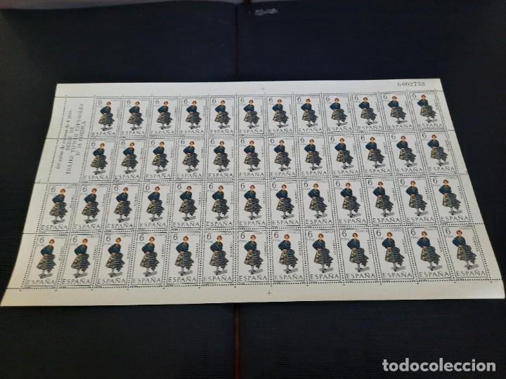 Sellos: Pliegos de sellos .Trajes tipicos espa&ntilde;oles - Foto 32