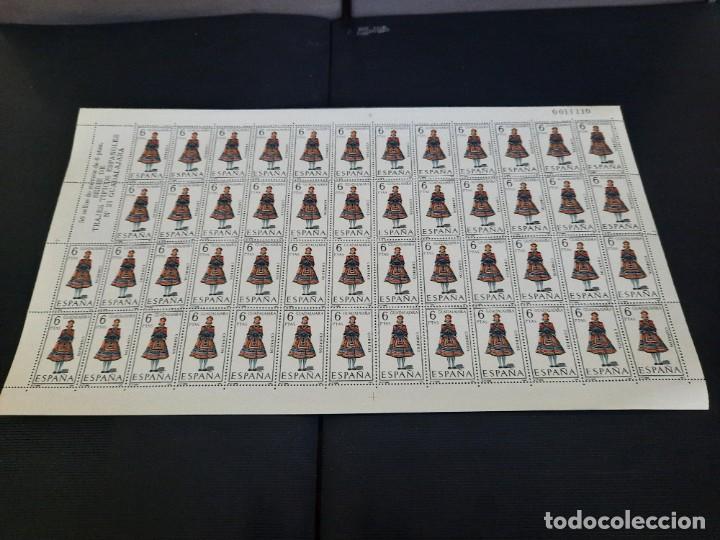 Sellos: Pliegos de sellos .Trajes tipicos espa&ntilde;oles - Foto 42