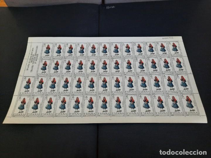 Sellos: Pliegos de sellos .Trajes tipicos espa&ntilde;oles - Foto 52