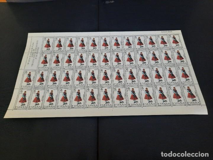 Sellos: Pliegos de sellos .Trajes tipicos espa&ntilde;oles - Foto 70